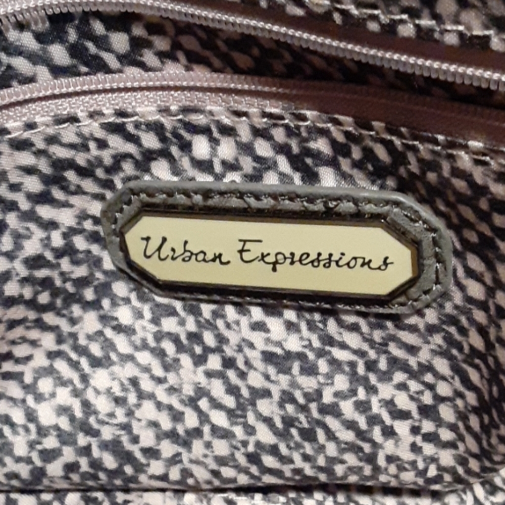 Grey Snake Skin Clutch - Picture 5 of 7